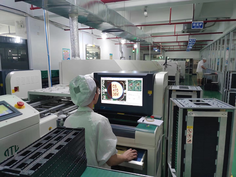 控制器生產(chǎn)車(chē)間一角